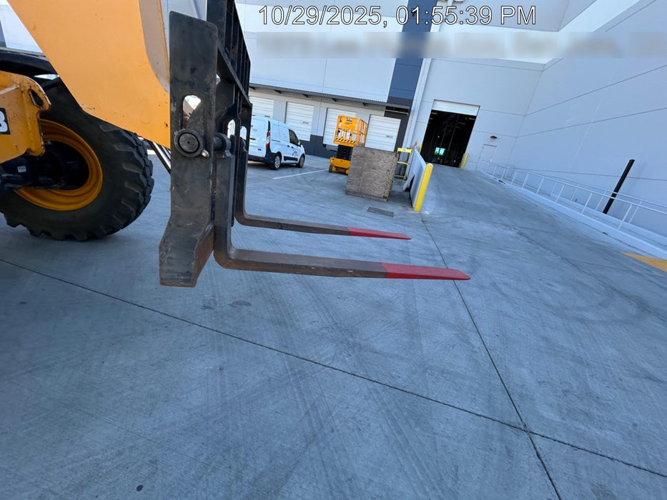 2019 JCB 506-36 Canopy, 74 HP, Foam Filled Tires, STD Worklight, Beacon, Aux Hydraulics, Lifting Eye, Back up Alarm 48" Carriage/48" Forks