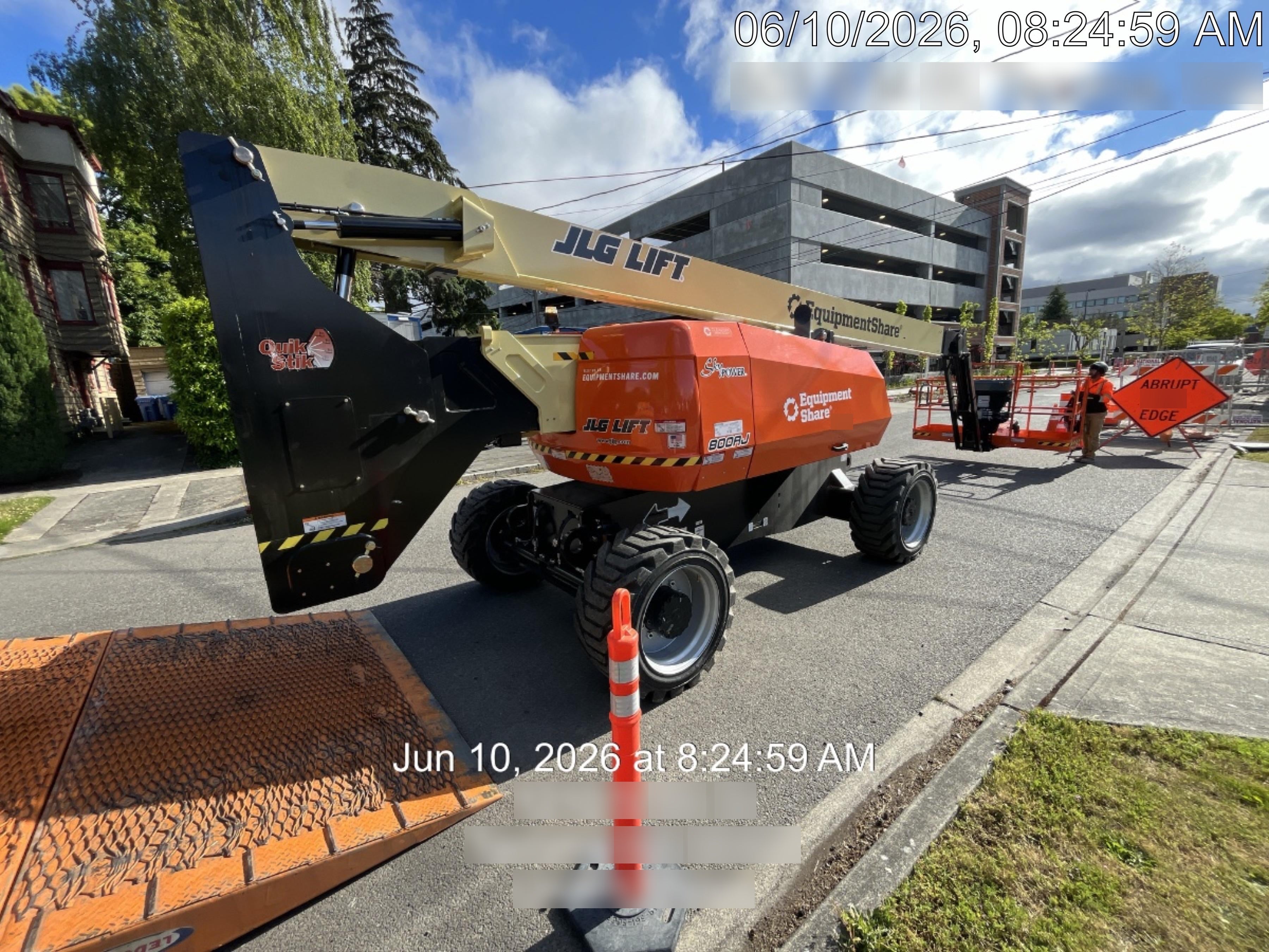 2026 JLG 800AJ