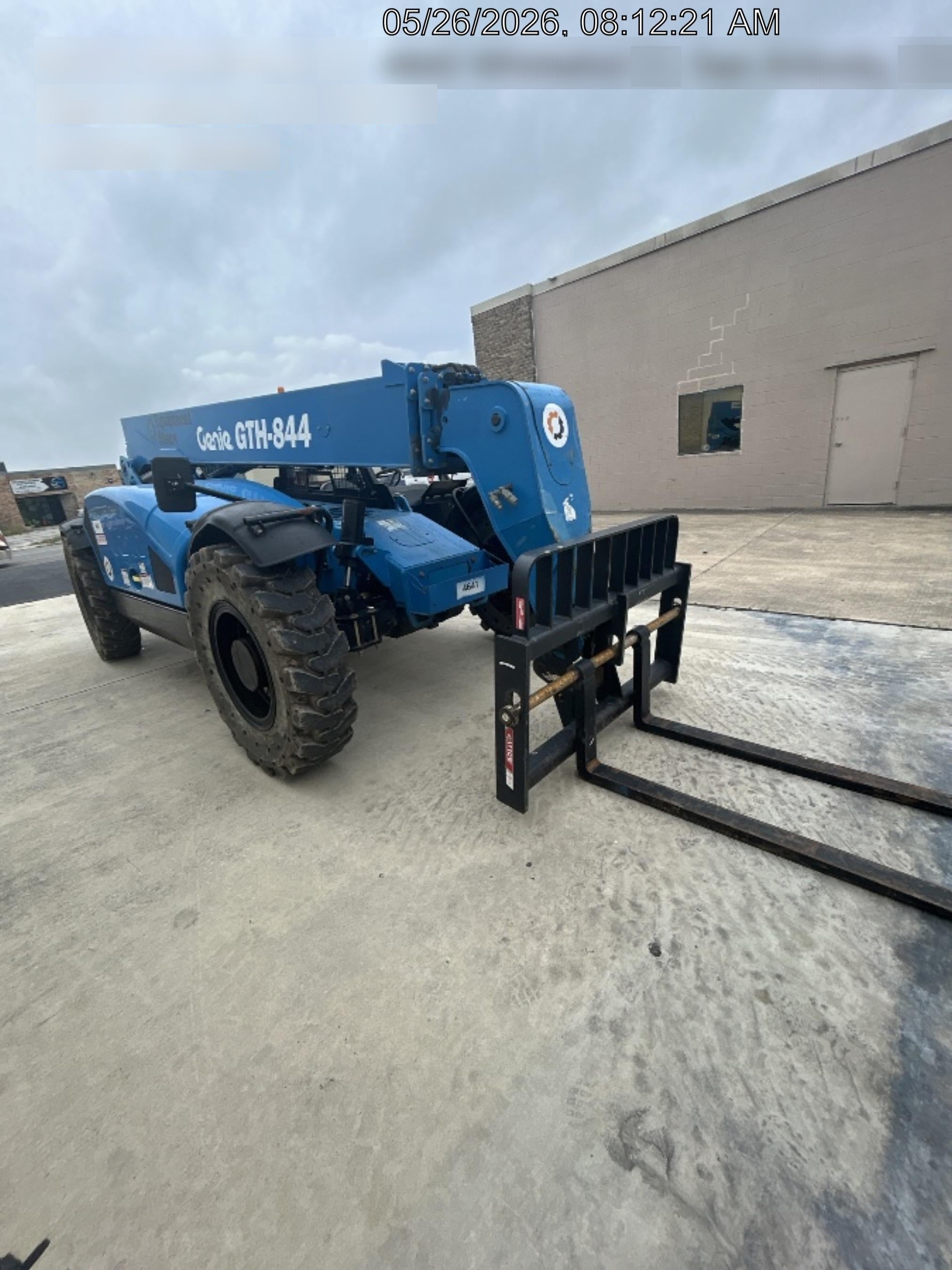 2017 GENIE GTH-844