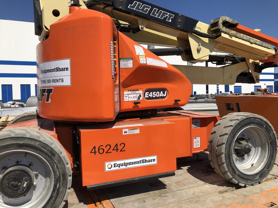 2019 JLG E450AJ