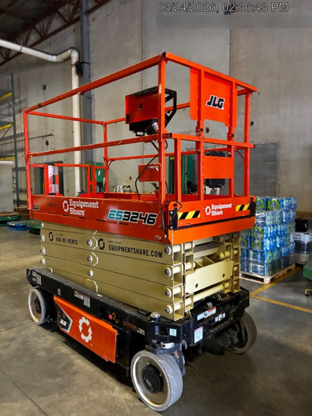 2022 JLG ES3246