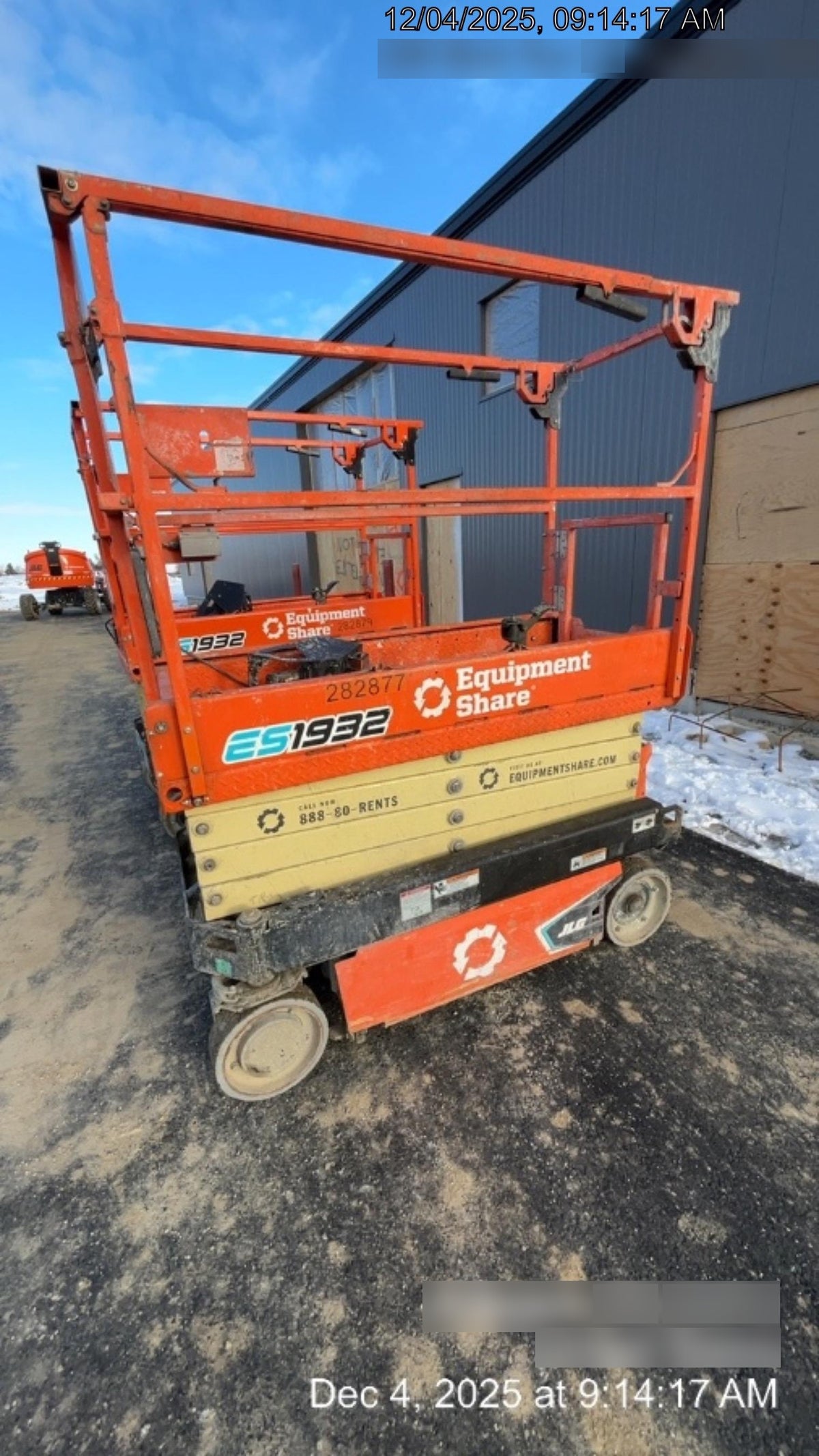 2022 JLG ES1932