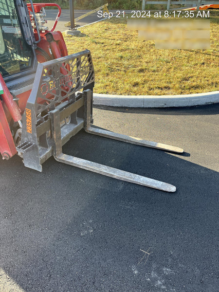 2022 PALADIN 48" Pallet Forks - Paladin