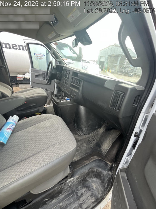 2025 CHEVROLET Express Van - Rental