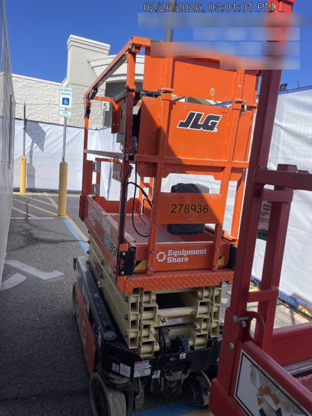 2022 JLG ES1932