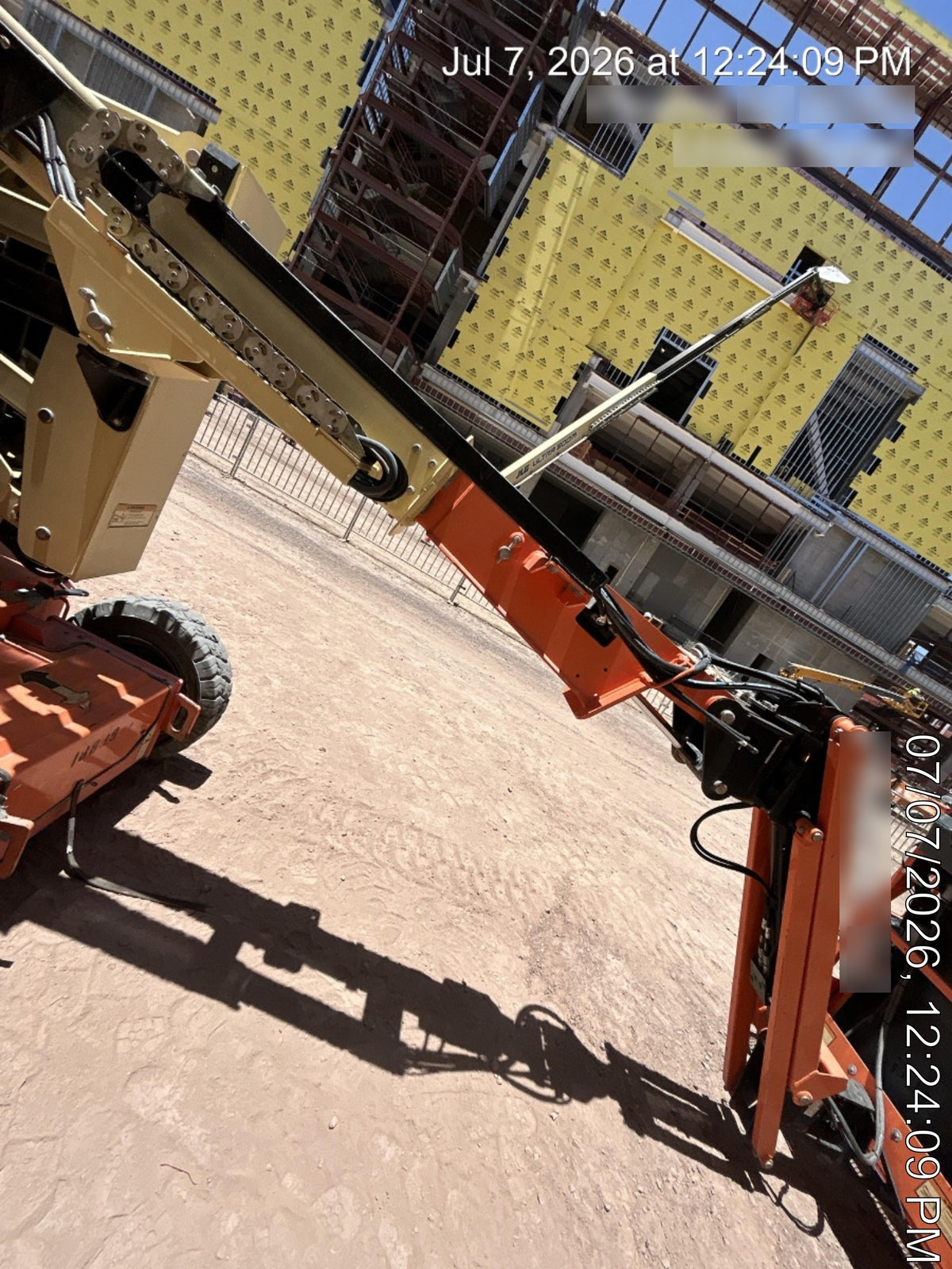 2019 JLG E300AJP
