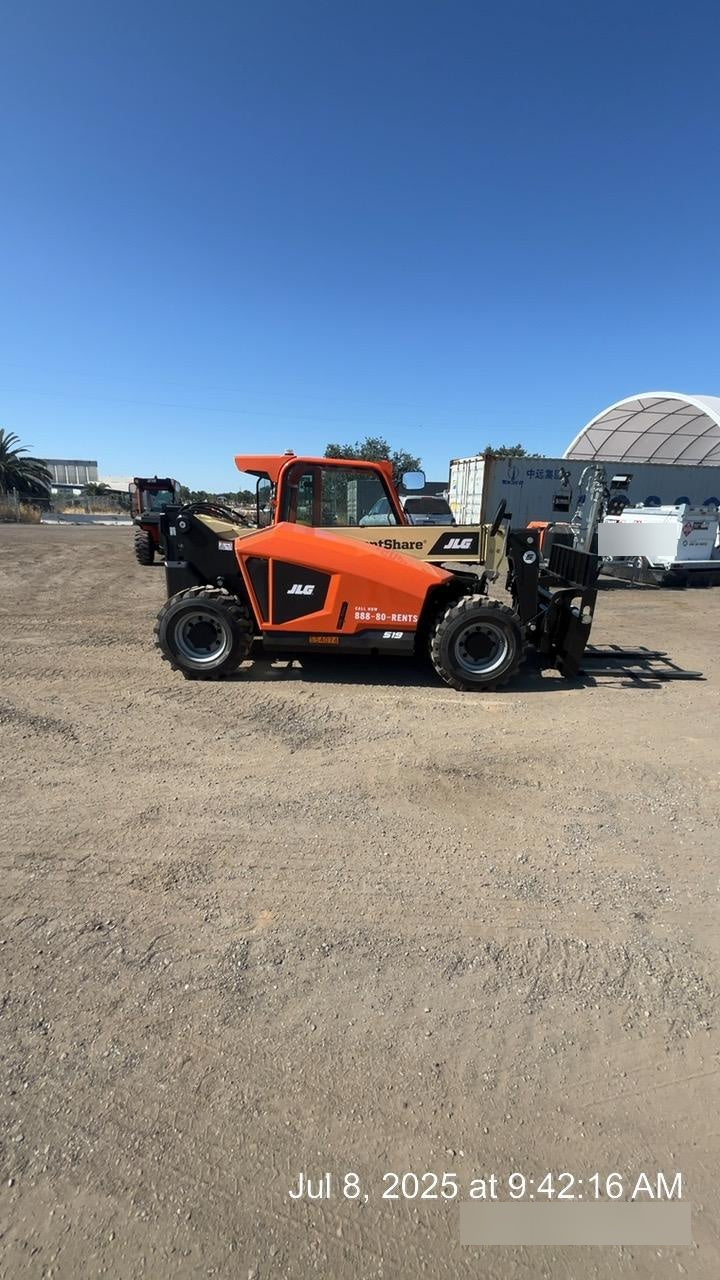 2025 JLG 519