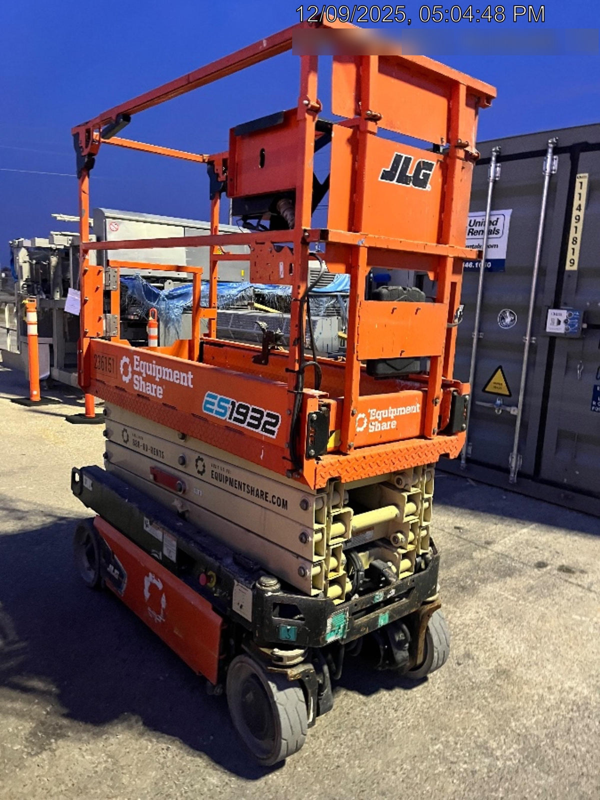 2022 JLG ES1932