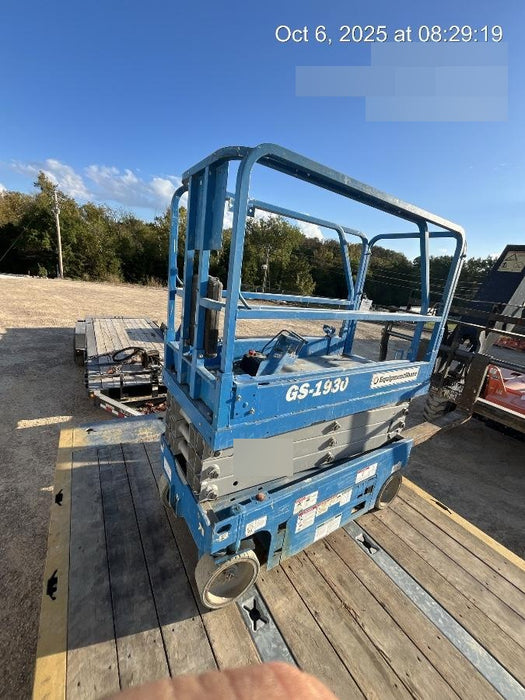 2020 Genie GS-1930 Fixed rails with chain entry gate - Pre A92.20