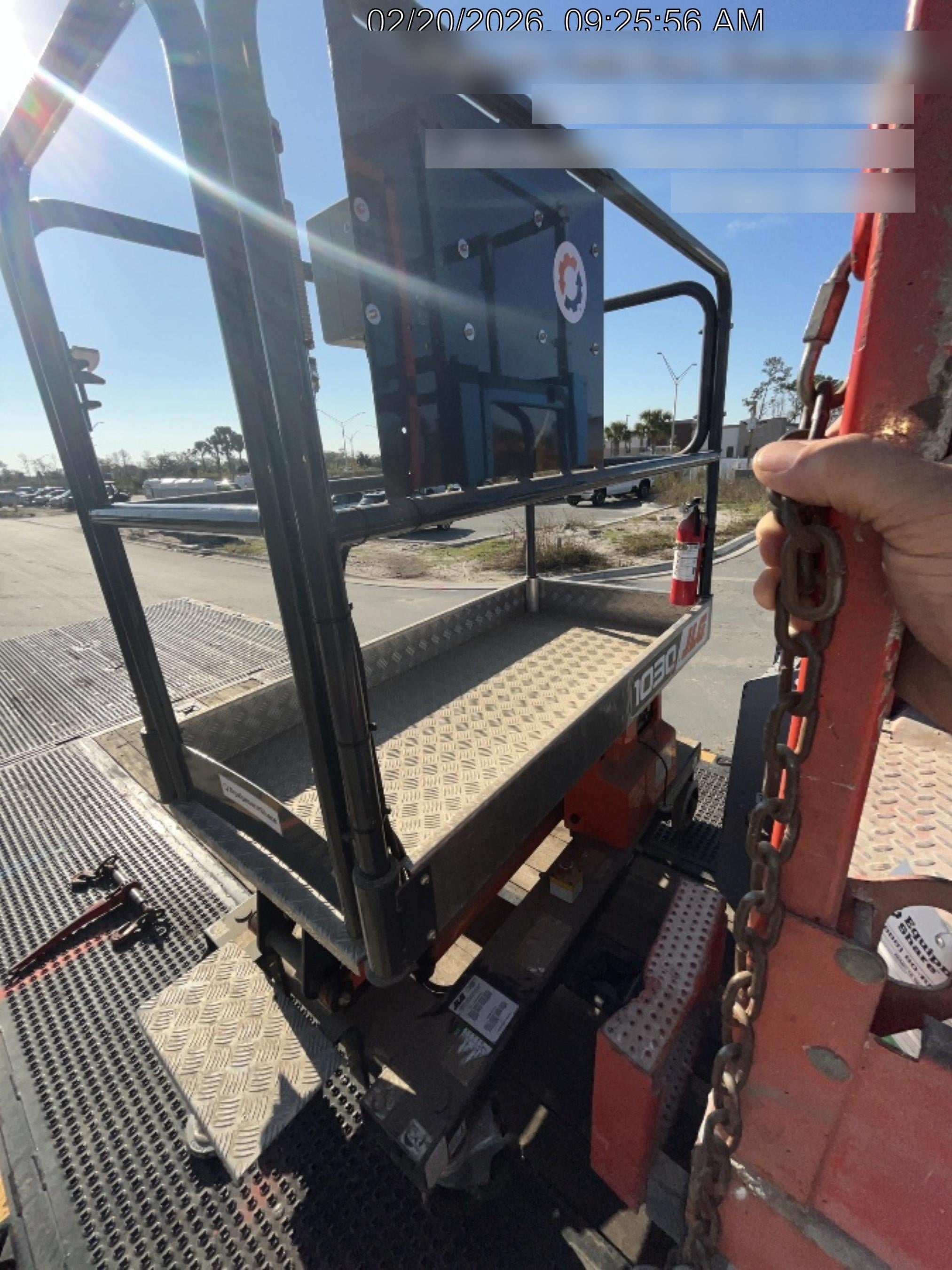 2023 JLG 1030P
