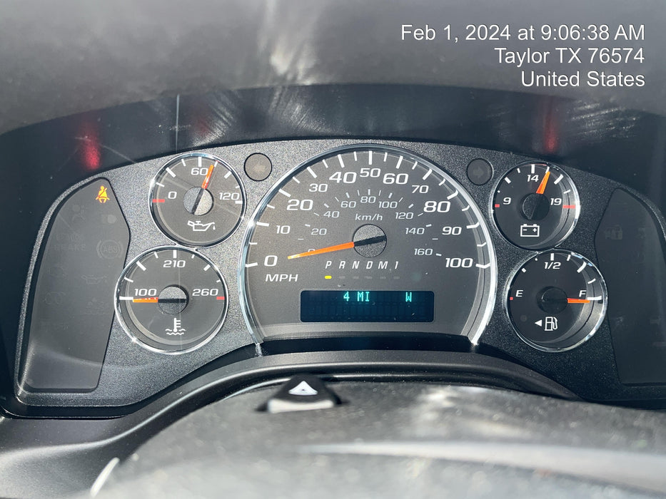 2023 CHEVROLET Express Van - Rental