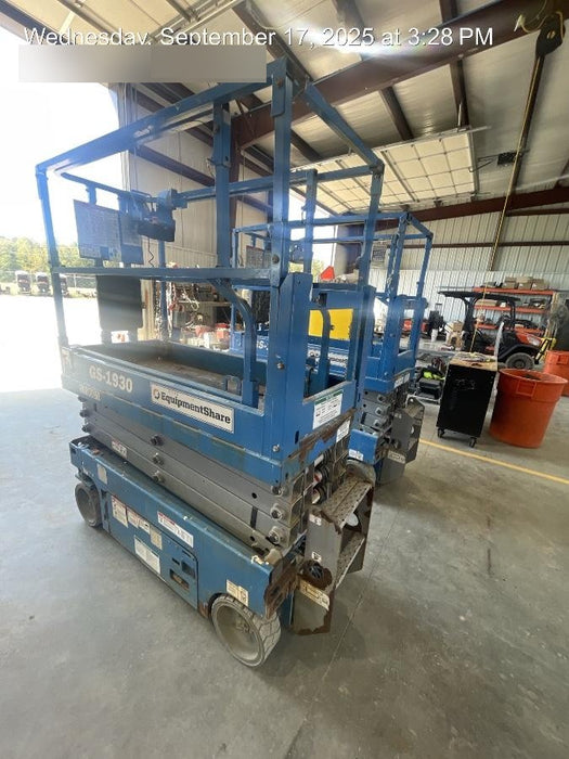 2020 Genie GS-1930 Solid Non Marking Tires, Beacon, Folding rails with half height swing gate