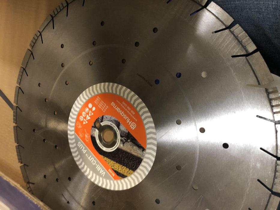 2020 HUSQVARNA FS400