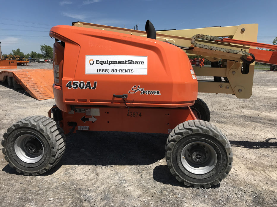 2019 JLG 450AJ