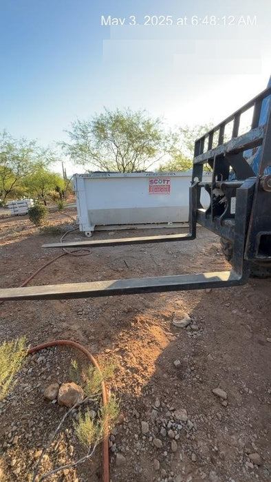 2018 Genie GTH-636 Genie GTH-636 w/Open ROPS, Work Lights, Solid Tires, RH Cab Mesh, Beacon, 48" Carriage and Forks