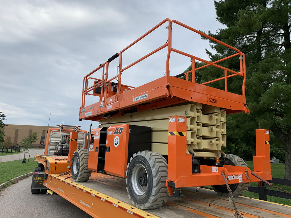 2020 JLG 430LRT