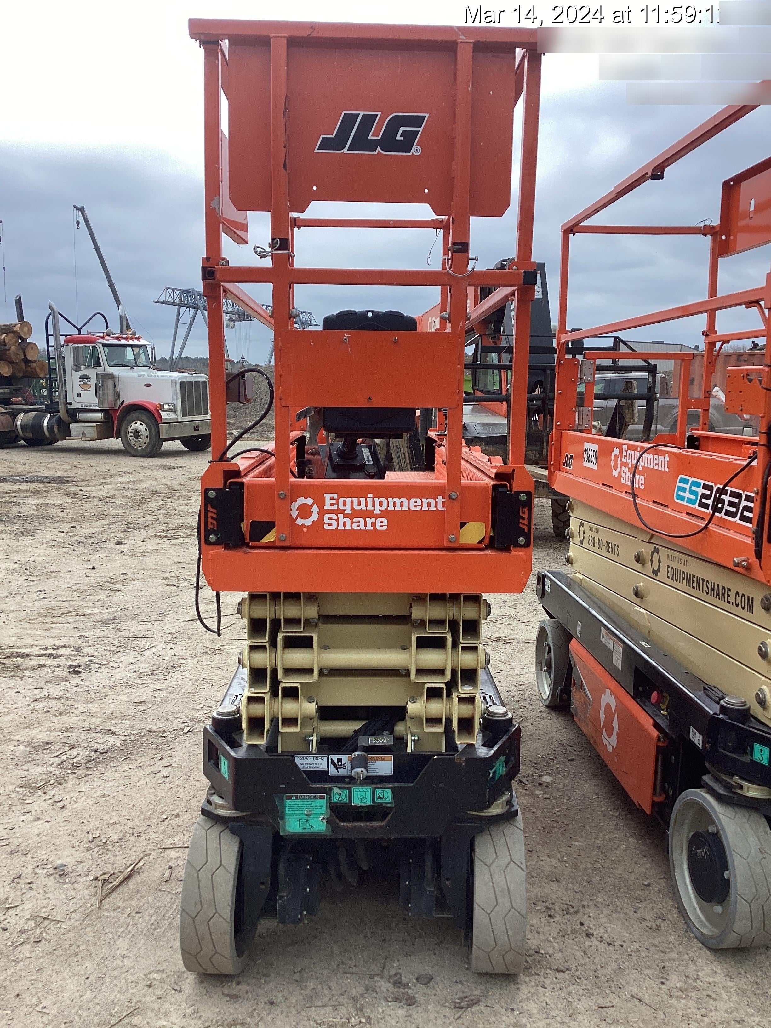2022 JLG ES2632