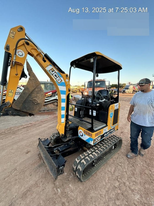 2022 JCB 19C-1E Canopy, Rubber Track, Beacon, Dipper, WL, Coupler, ES Decals