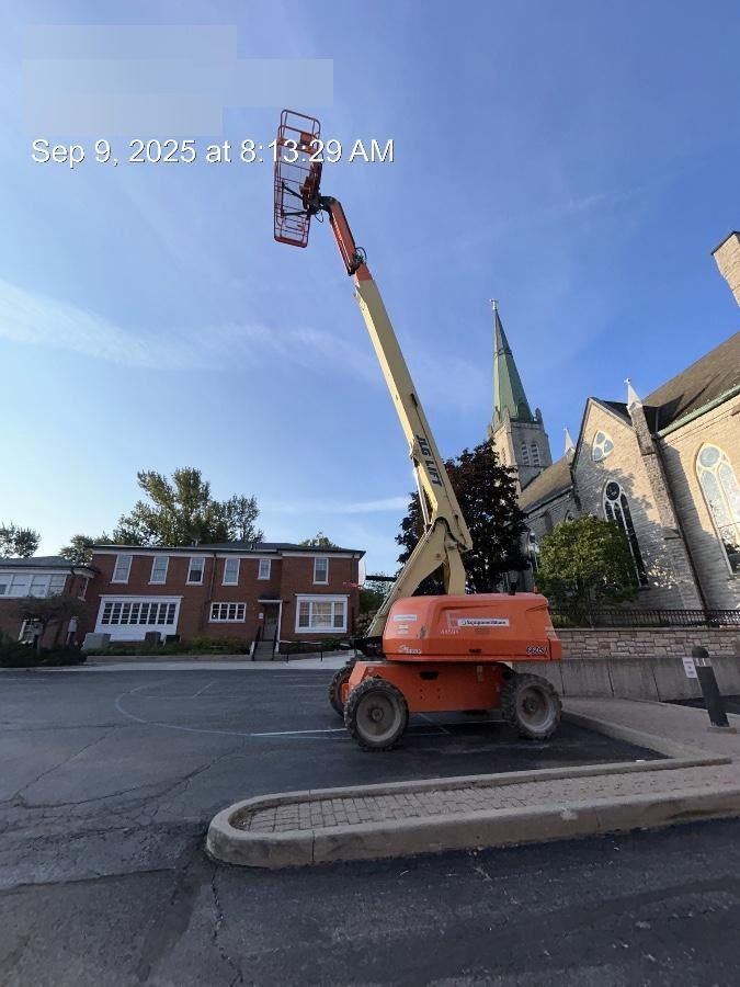 2019 JLG 660SJ