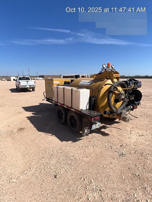 2023 Vac-Tron LP573XDT T4 Koehler Diesel Engine, 500 Gallon Debris Tank, x2 100 Gallon Water Tanks