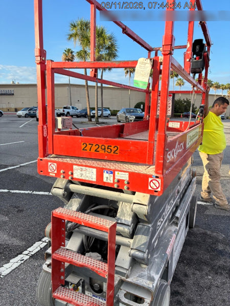 2023 SKYJACK SJ3226