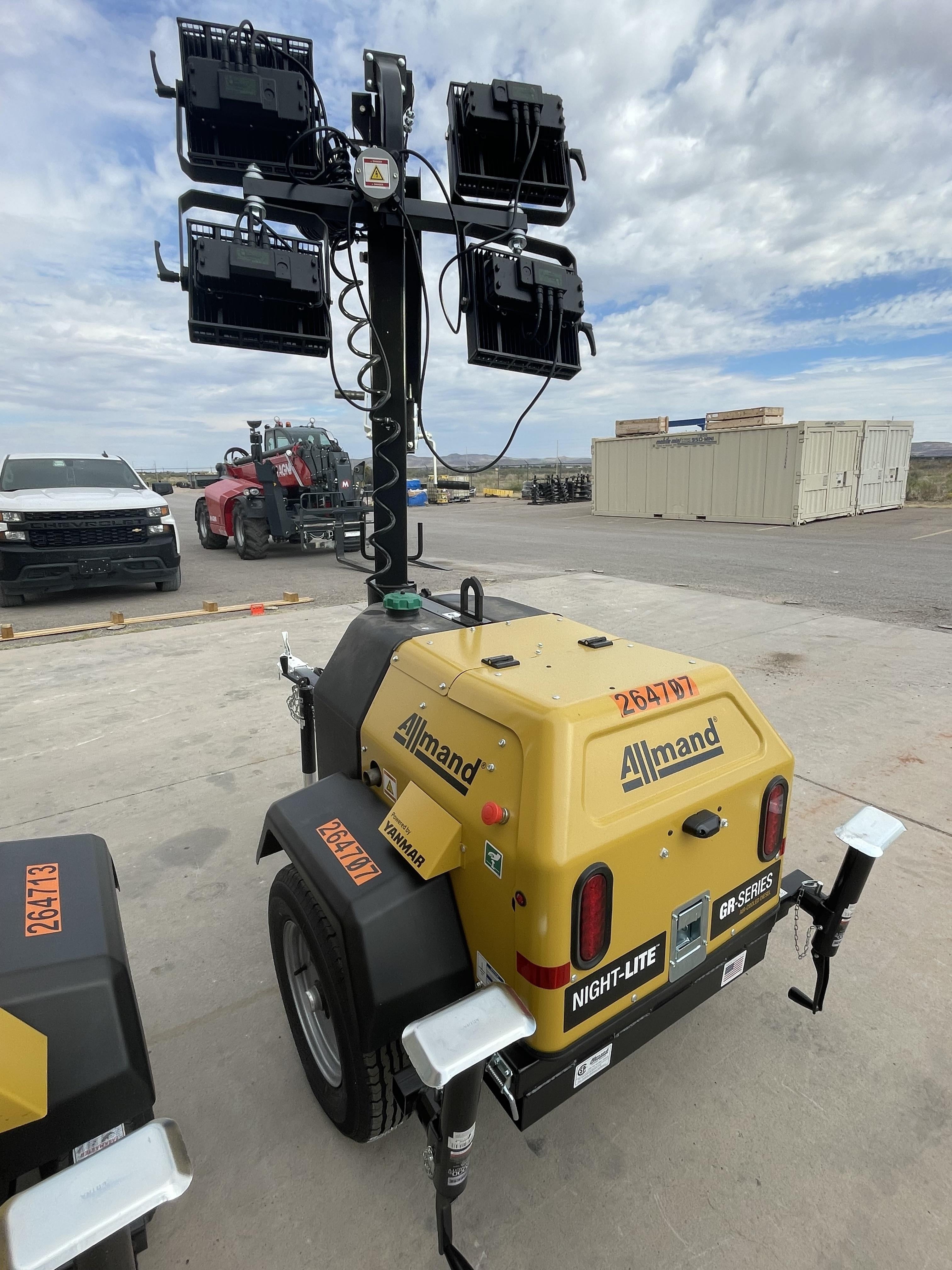 2022 Allmand NLV3GR (4) LED Light Fixture 350W, 23' Vertical Mast, 3kW Prime, Towable, ES Decals, T3