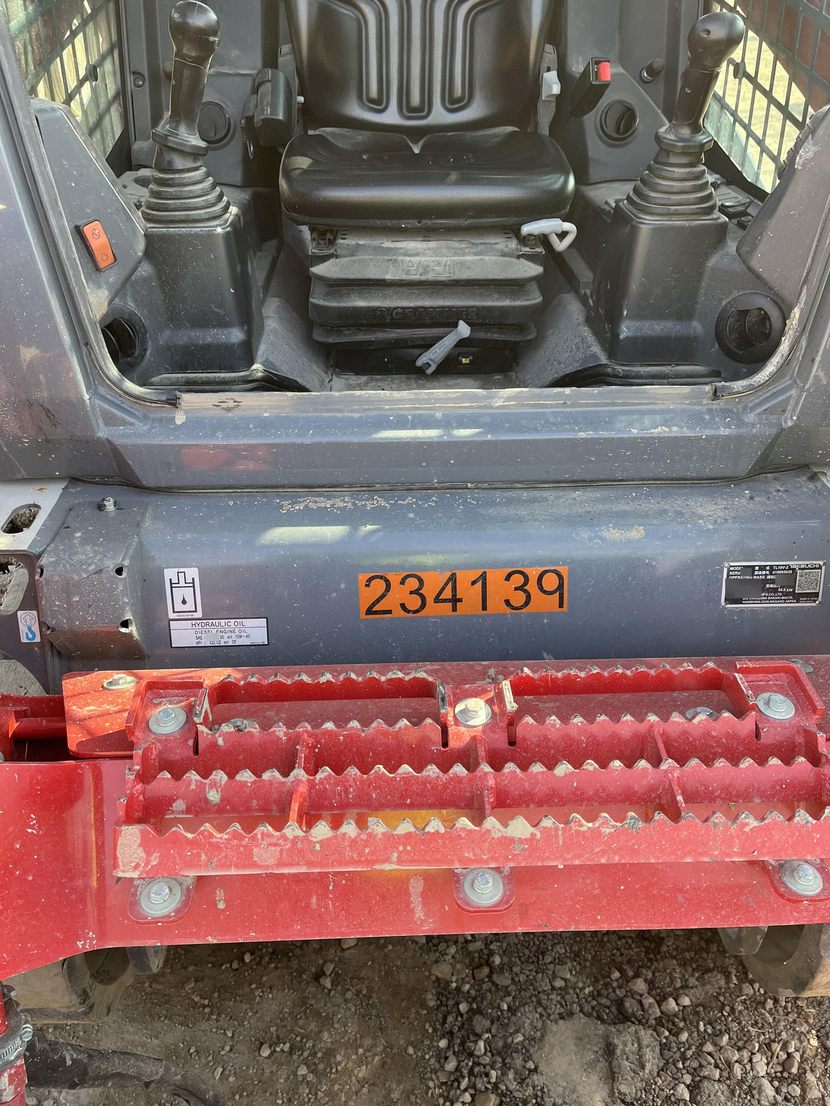 2022 TAKEUCHI TL10V2-CR