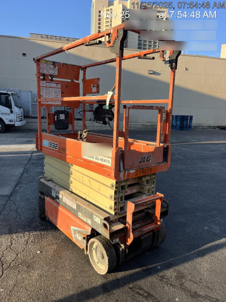 2022 JLG ES1932