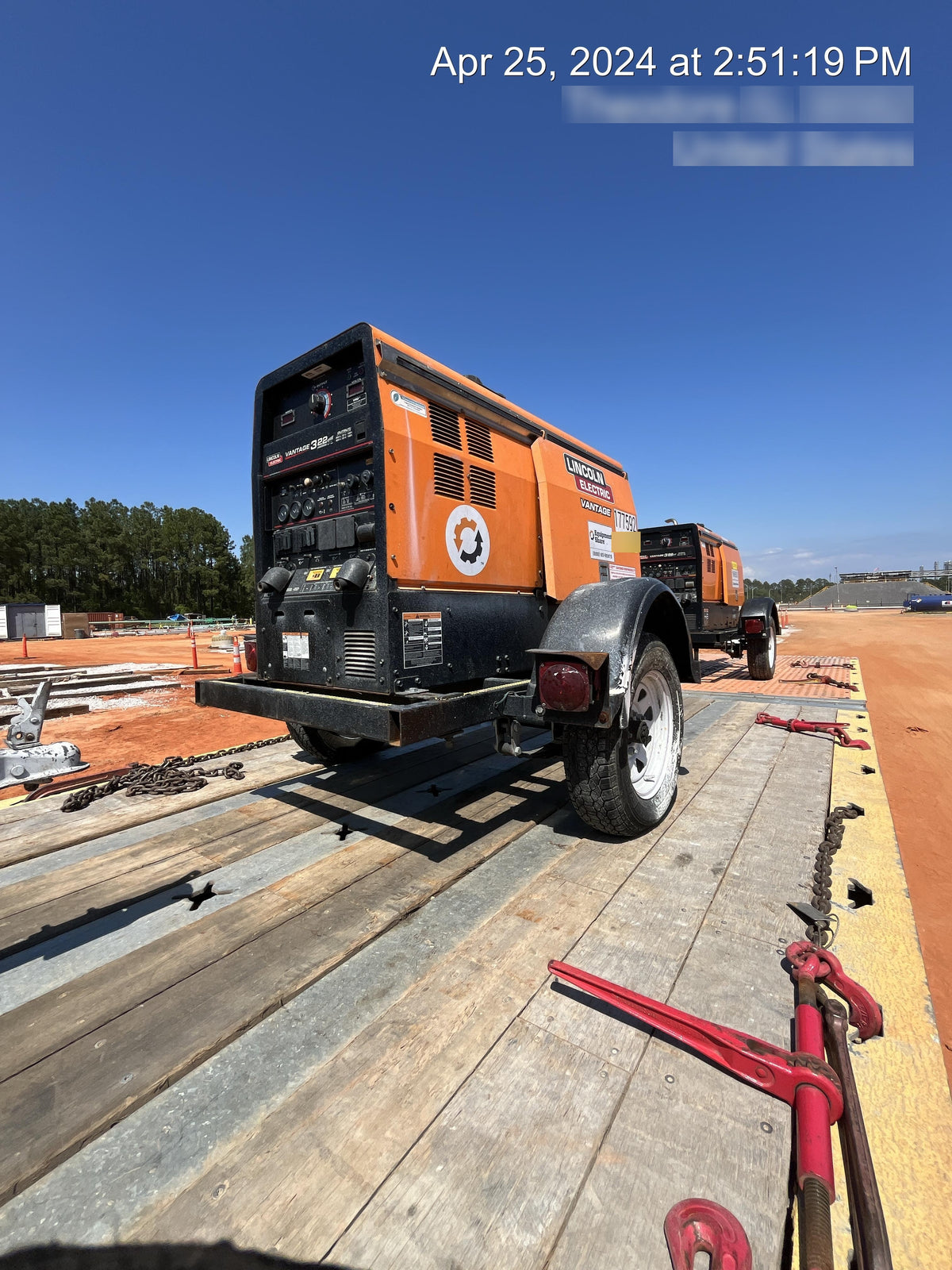 2021 Lincoln Electric Vantage 322 Vantage 322 Ready Pak 3 w/ Decals, ORANGE (includes trailer, cable rack, fender light kit) NO Telematics