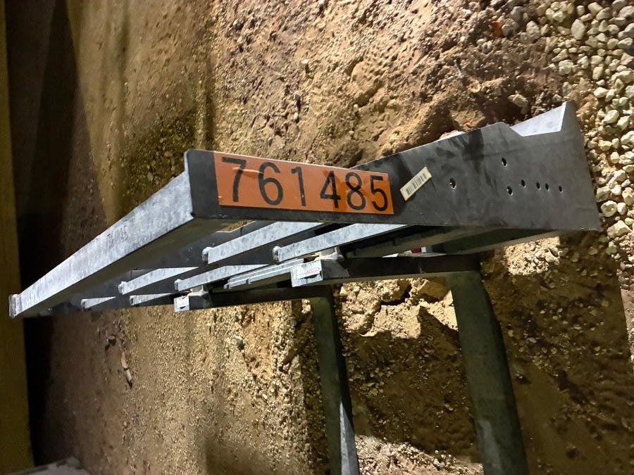 2026 ARROW MATERIAL HANDLING 72" Pallet Forks - Arrow