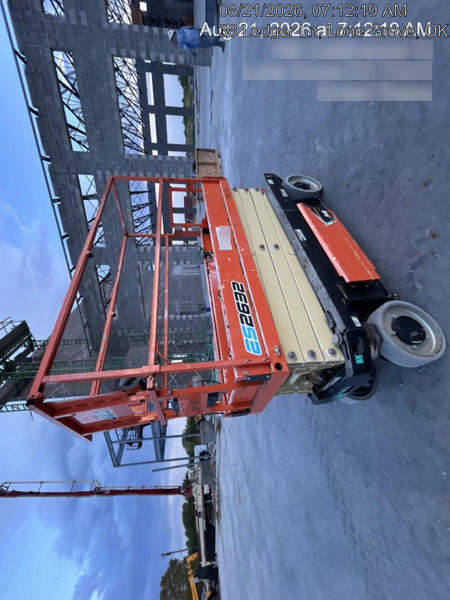 2022 JLG ES2632