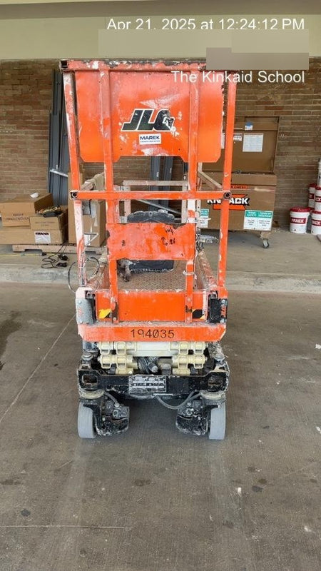 2021 JLG ES1330L