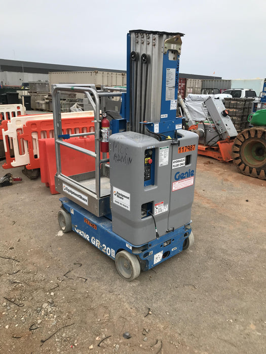 2020 GENIE GR-20