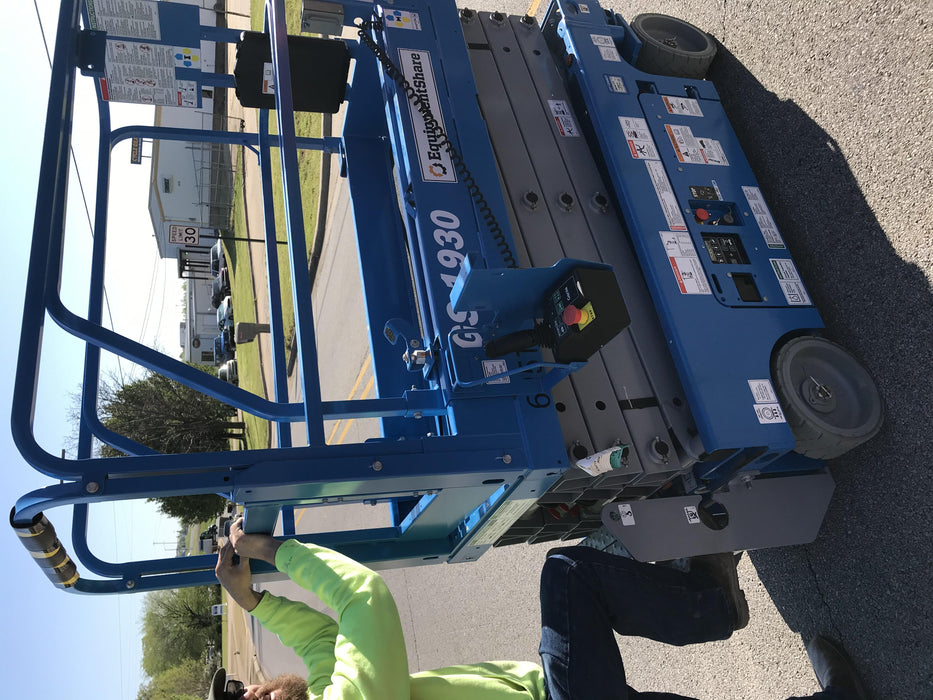 2020 Genie GS-1930 Solid Non Marking Tires, Beacon, Folding rails with half height swing gate