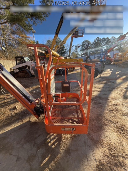 2019 JLG E400AJPN