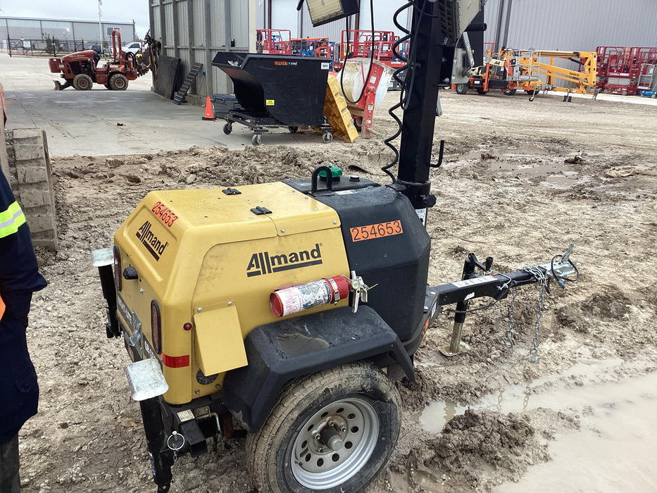 2022 Allmand NLV3GR (4) LED Light Fixture 350W, 23' Vertical Mast, 3kW Prime, Towable, ES Decals, T3