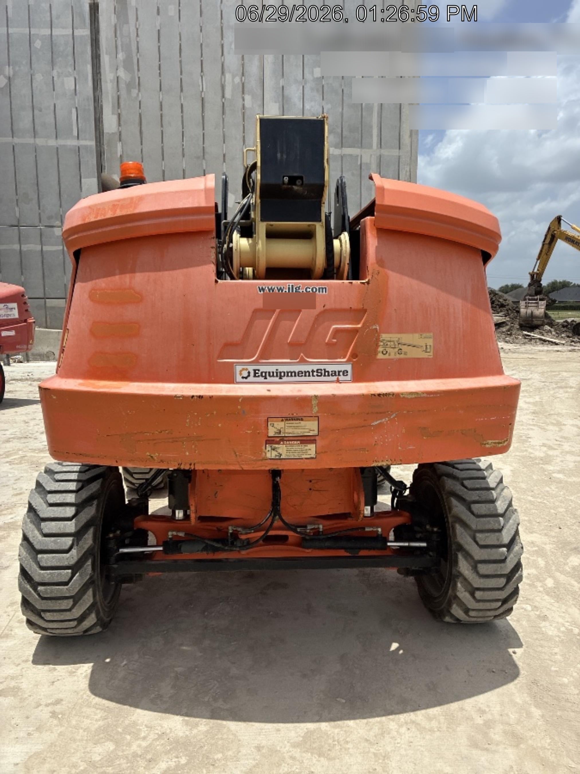 2019 JLG 660SJ