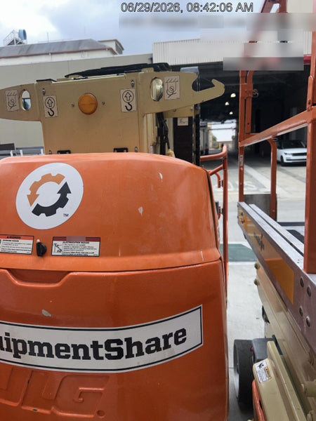 2021 JLG 26E