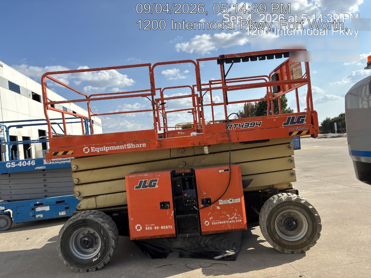2022 JLG RT4394
