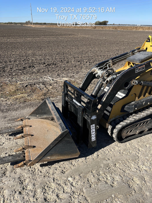 2024 BLUE DIAMOND 42" Pallet Forks