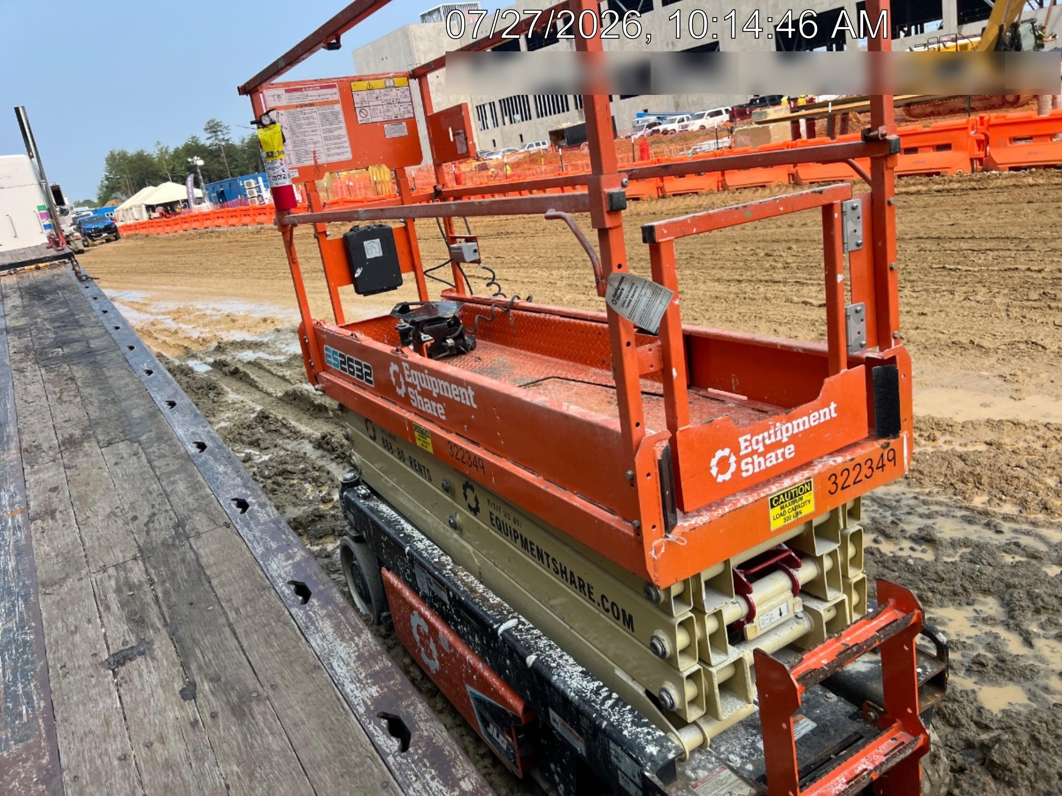 2023 JLG ES2632