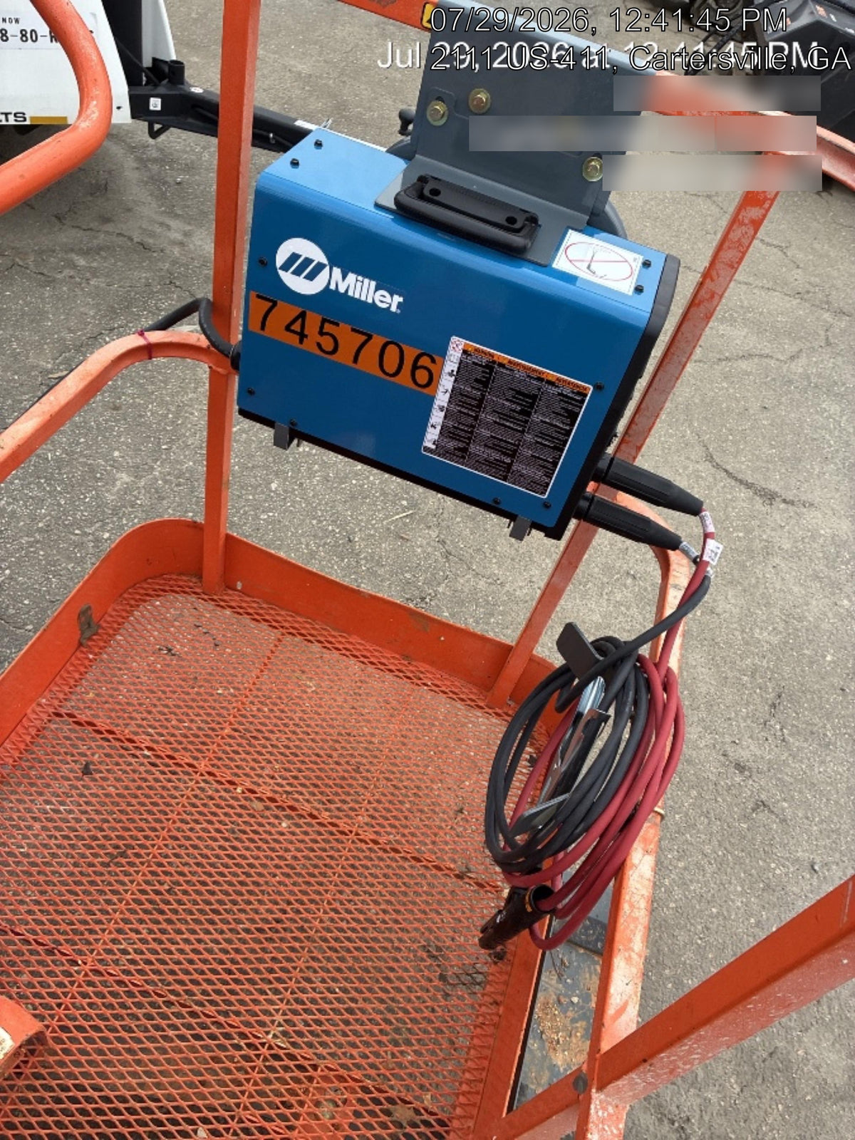 2025 JLG 660SJ