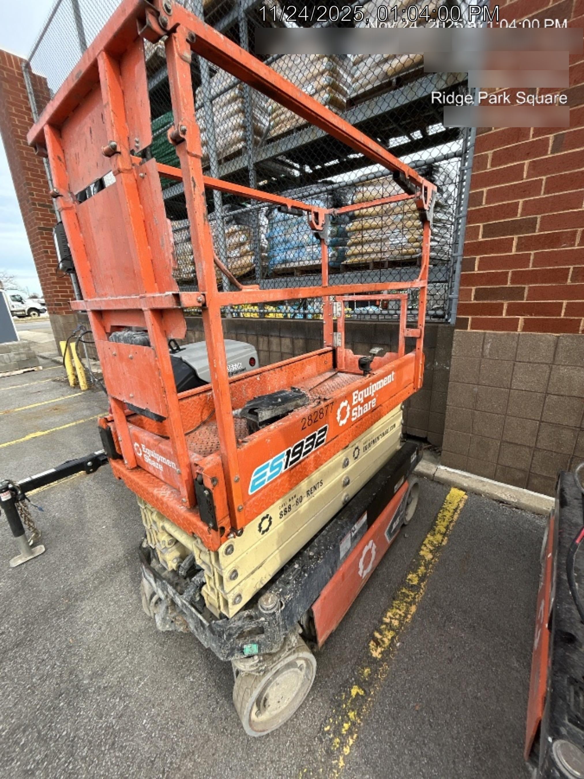 2022 JLG ES1932