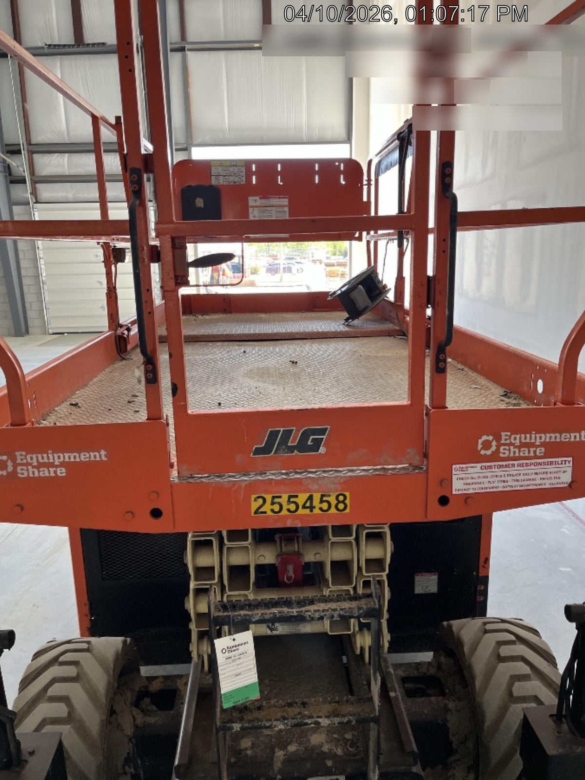 2022 JLG RT3369