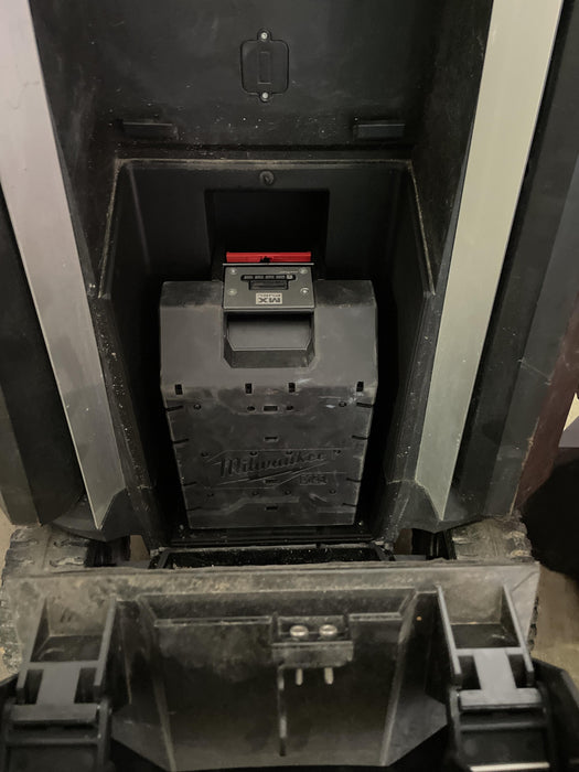 2021 MILWAUKEE MXF041-1XC