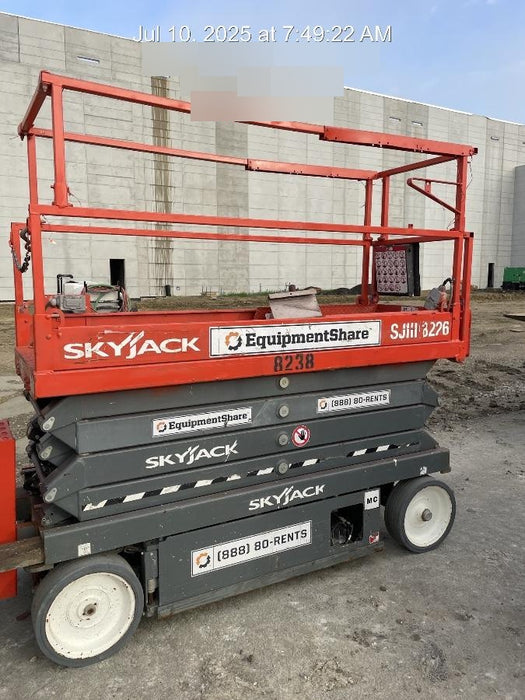 2018 Skyjack SJIII-3226 Skyjack SJIII3226 Scissor Lift w/Trojan Batteries