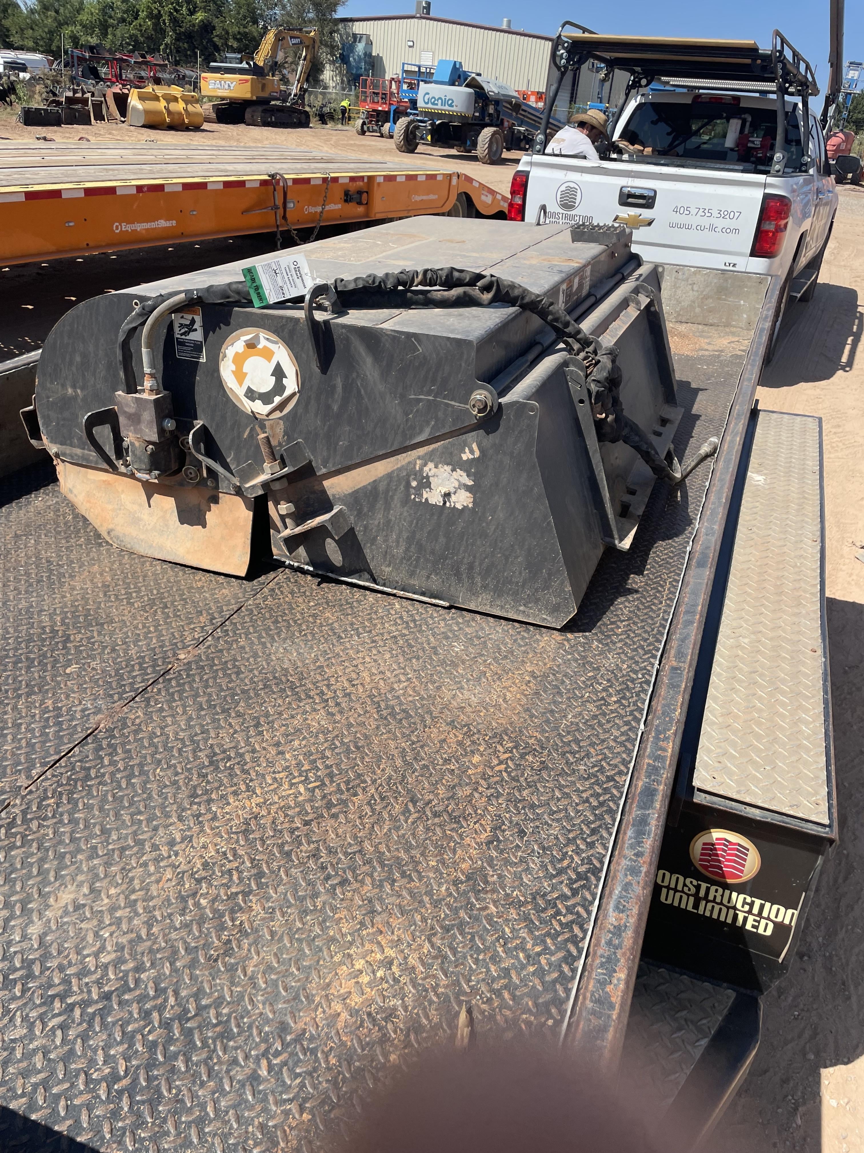 2019 PALADIN Sweepster SB72