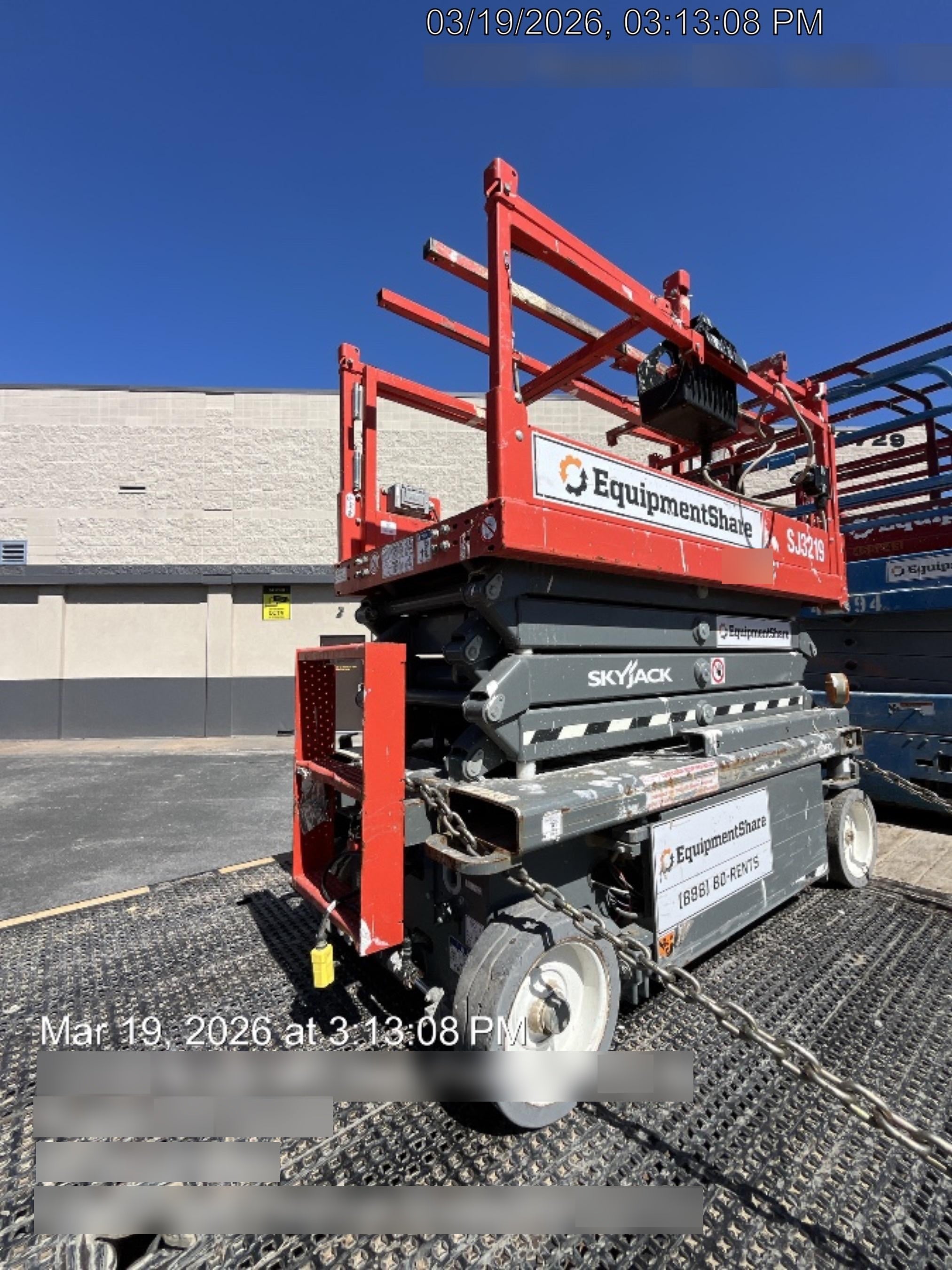 2020 Skyjack SJIII-3219 Solid NM Tires, Half height spring hinged entry gate, Dual Beacons, 800W Inverter
