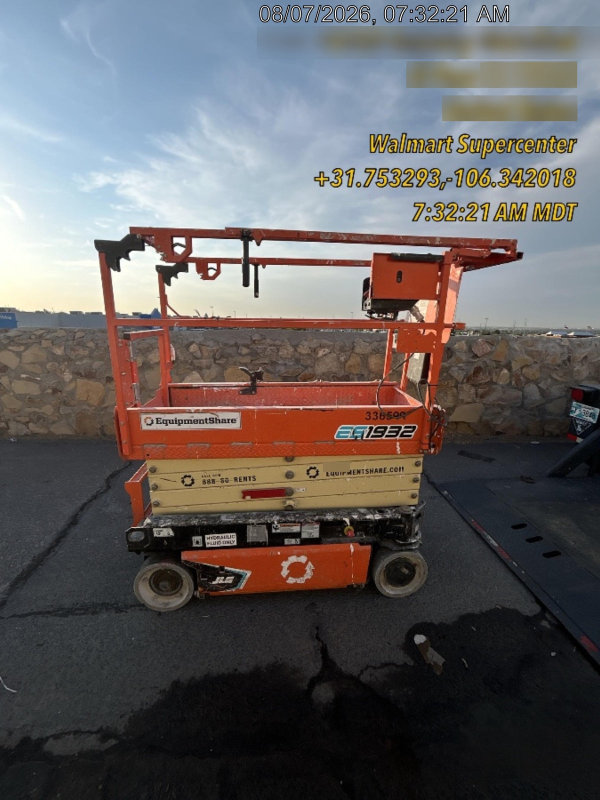 2023 JLG ES1932