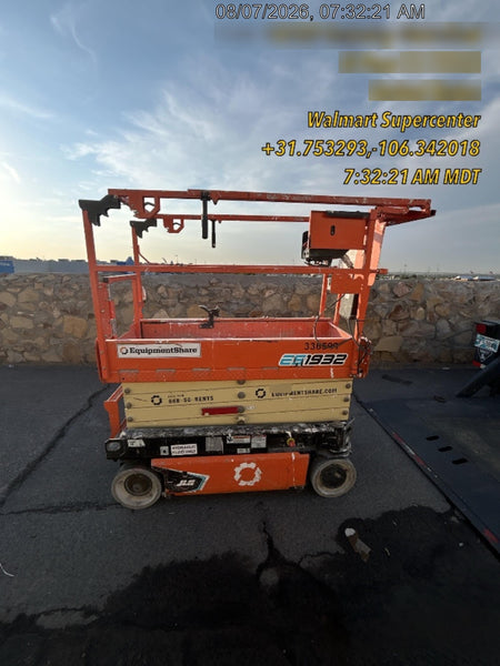 2023 JLG ES1932